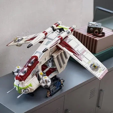 Galactic Republic Gunship - 75309