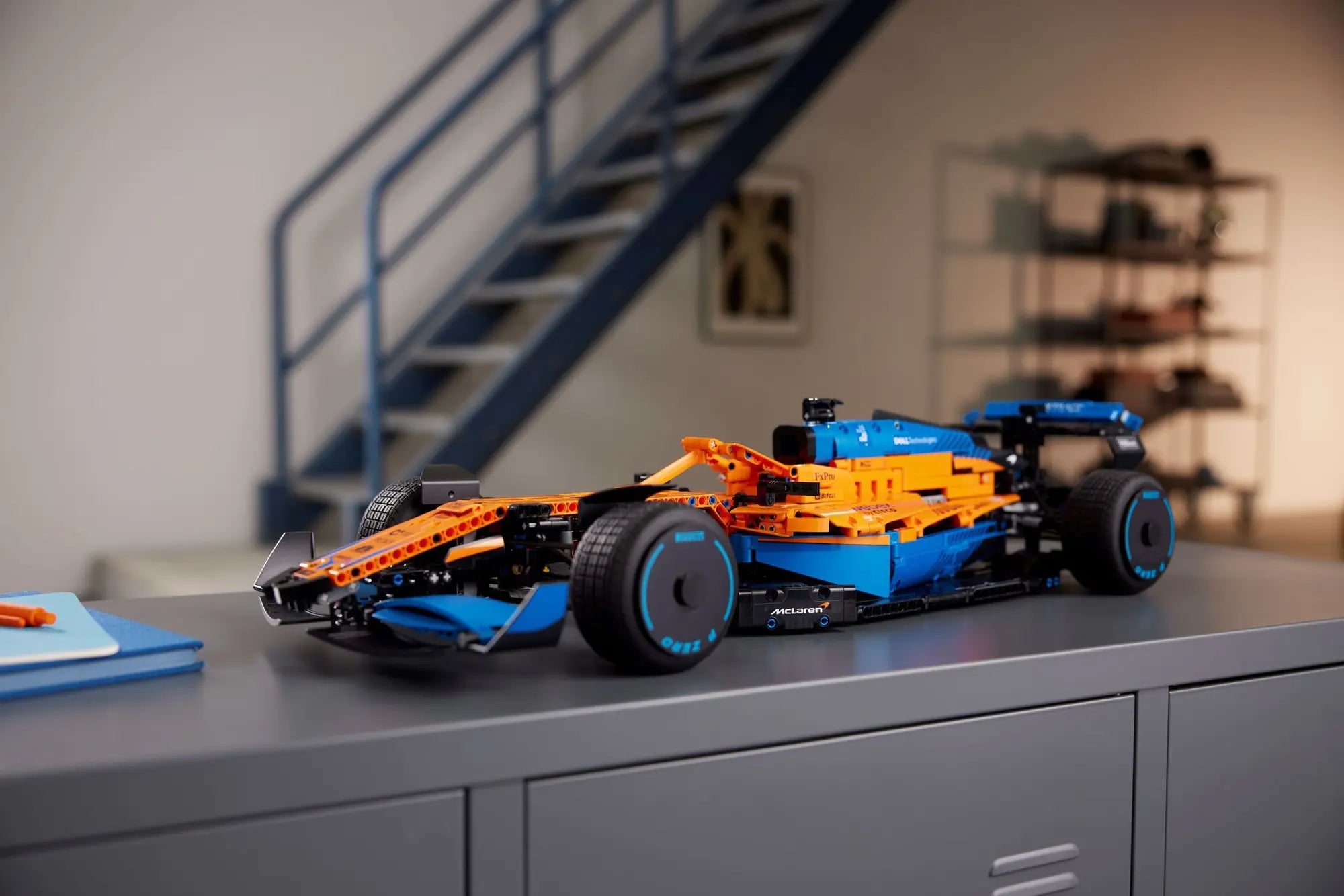 McLaren Formula 1 Race Car 42141