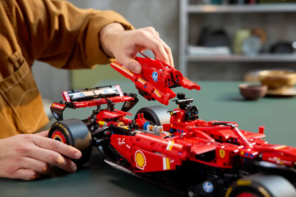 Technic Ferrari SF-24 F1 Car 42207