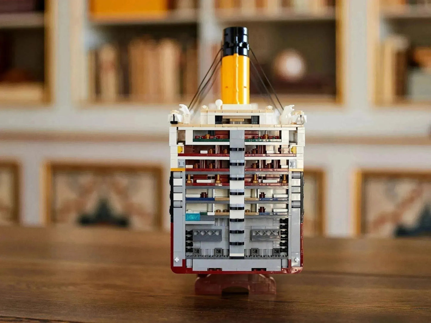 RMS Titanic Ocean Liner - 10294