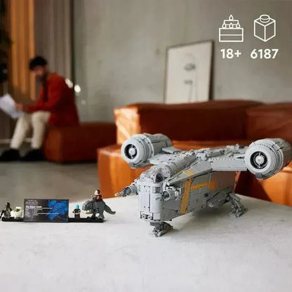 Bounty Hunter's Razor Crest Ship - 75331