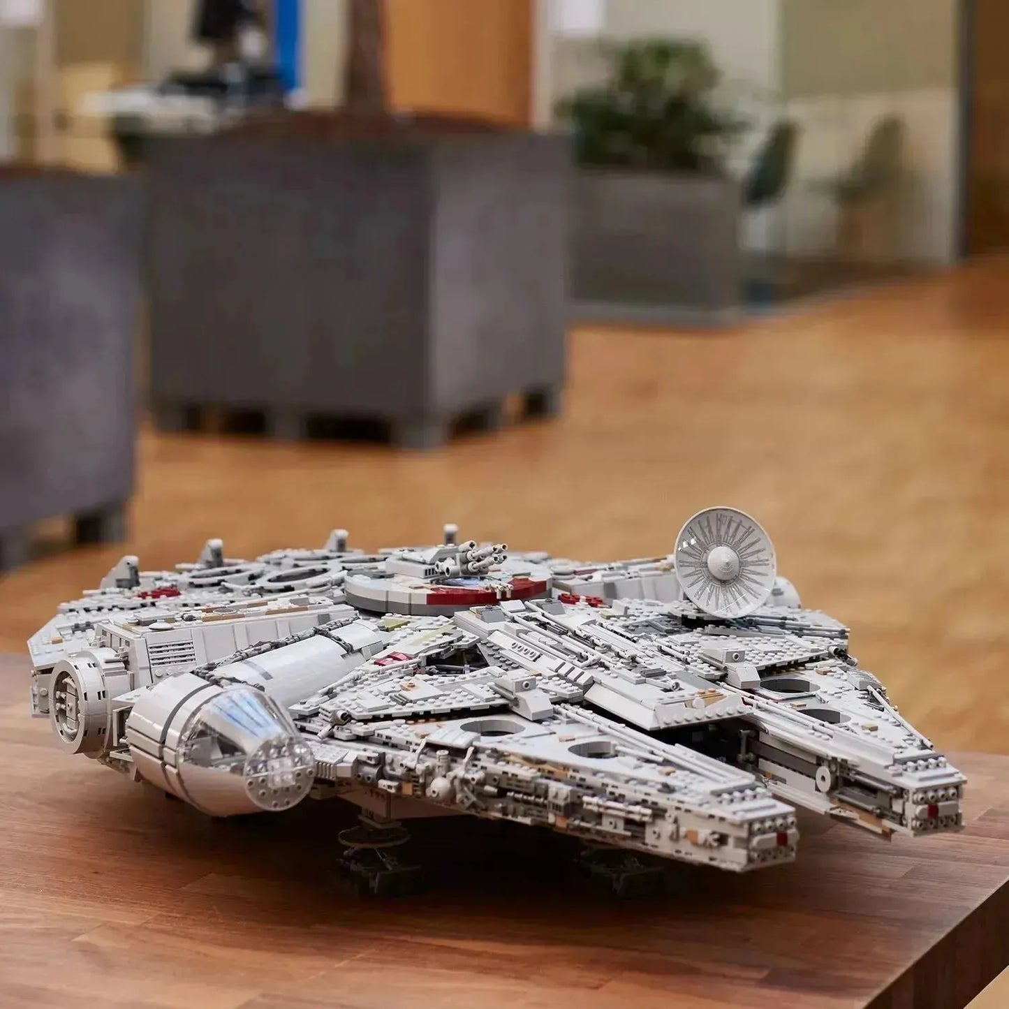 Smuggler's Falcon Ship UCS - 75192
