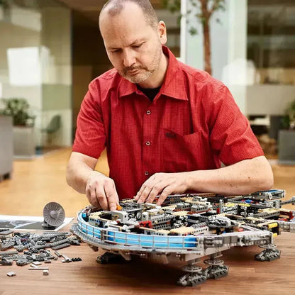 Smuggler's Falcon Ship UCS - 75192